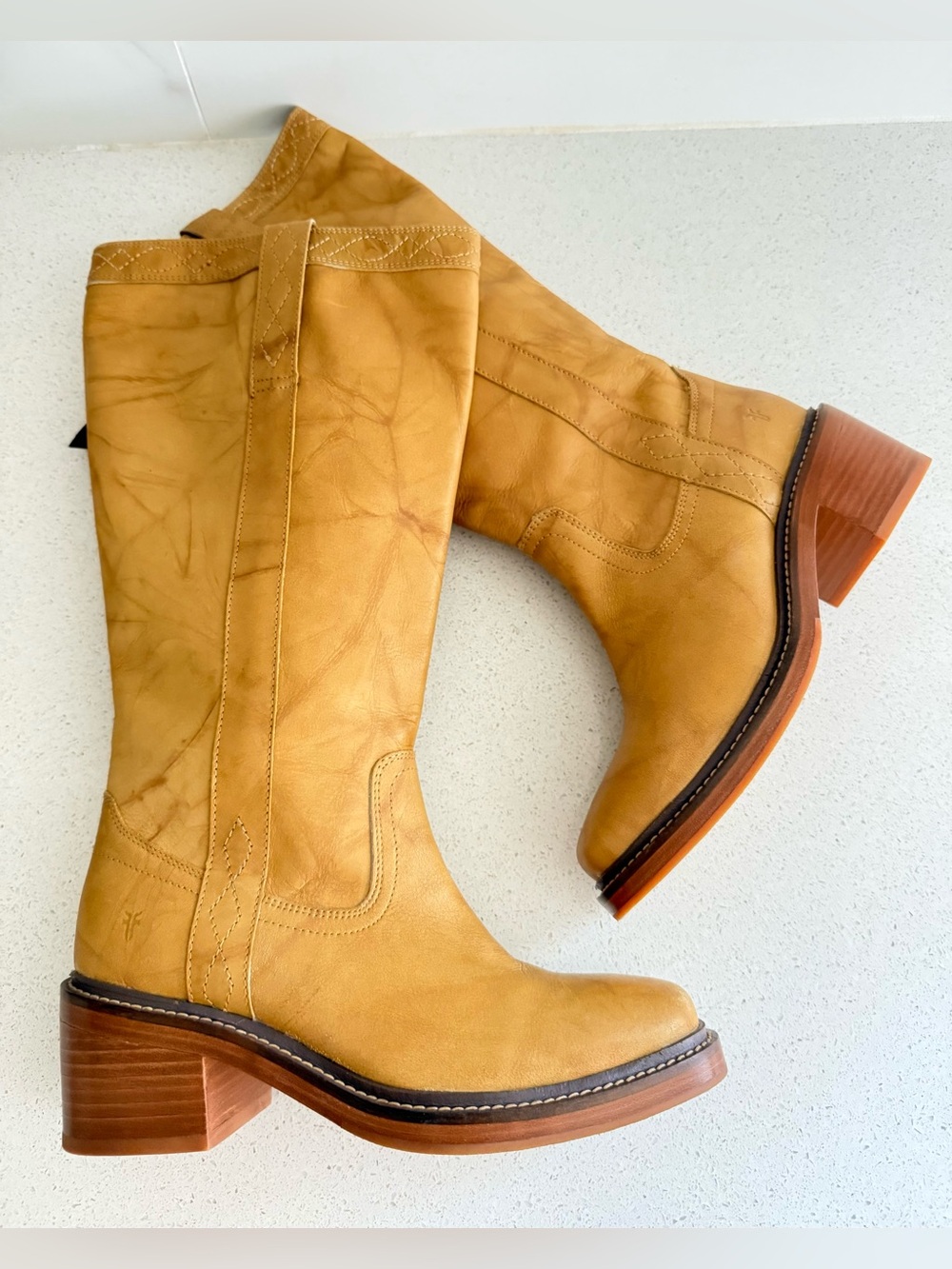 Frye Kate Pull On Boots in Banana Size 8 Extended Calf